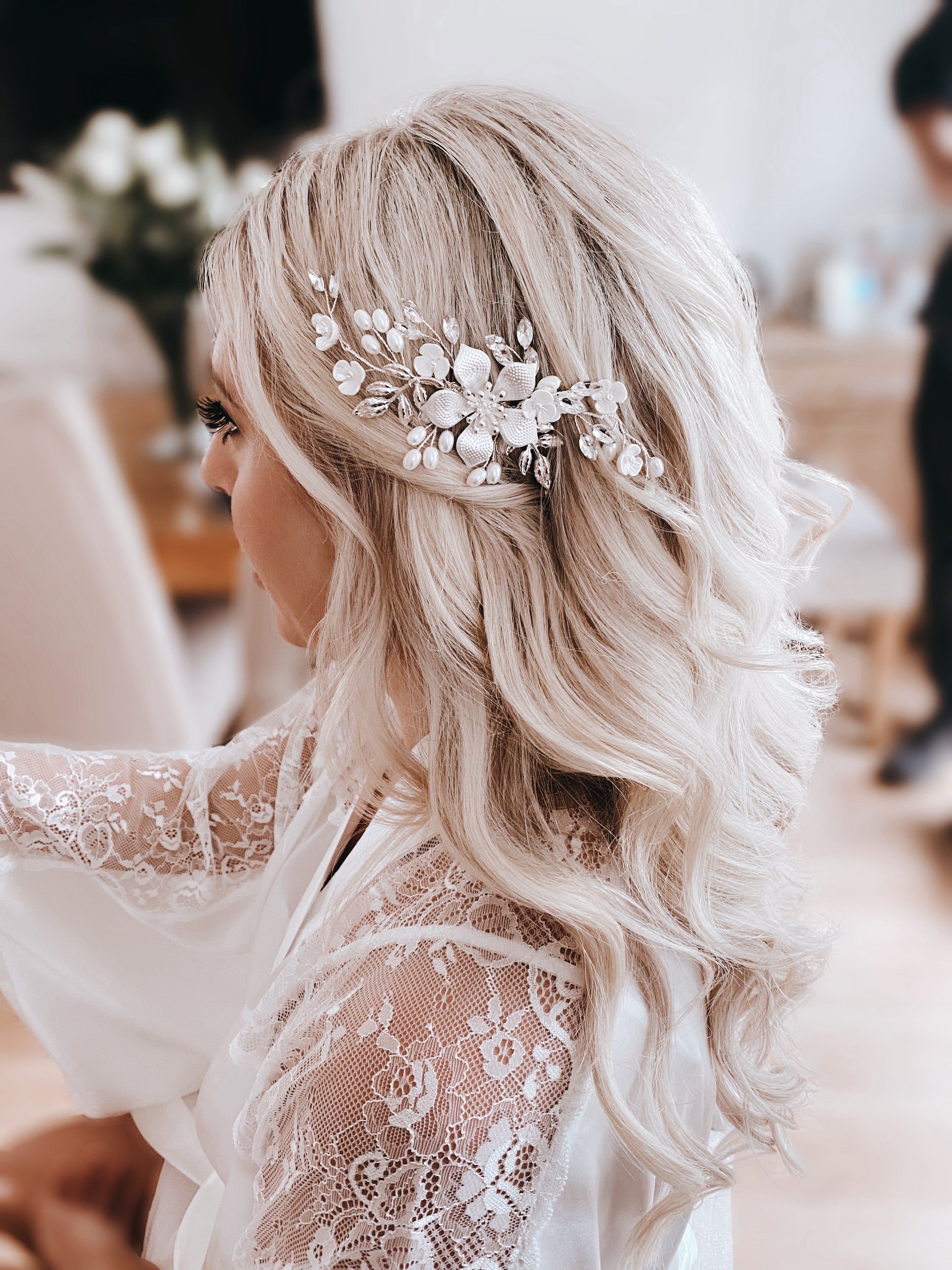 Bridal hair outlet comb